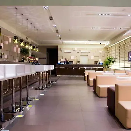 Отель Cube Равенна