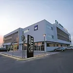 Hotel Cube 4*