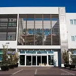 Cube Hotel 4*