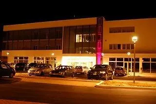 Cube Hotel Rávena